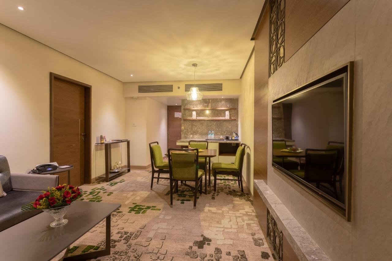 ซายาจี โฮเต็ล Hotel อินดอร์ ภายนอก รูปภาพ